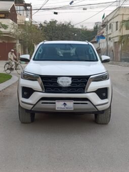 
										2022 TOYOTA FORTUNER SIGMA 2.8 full									