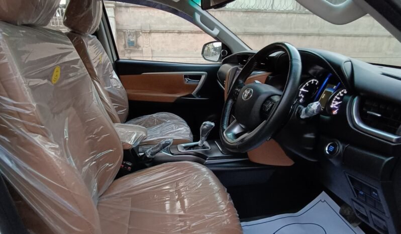 
								2022 TOYOTA FORTUNER SIGMA 2.8 full									