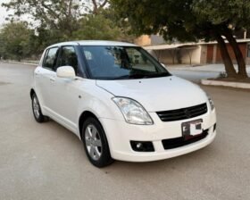 2013 SUZUKI SWIFT 1.3 DLX