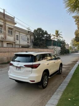 
										2021 TOYOTA FORTUNER SIGMA 2.8 full									