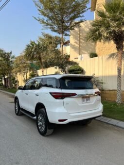 
										2021 TOYOTA FORTUNER SIGMA 2.8 full									