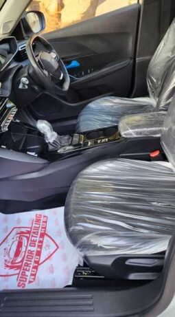 
										PEUGEOT 2008 ALLURE PACKAGE full									