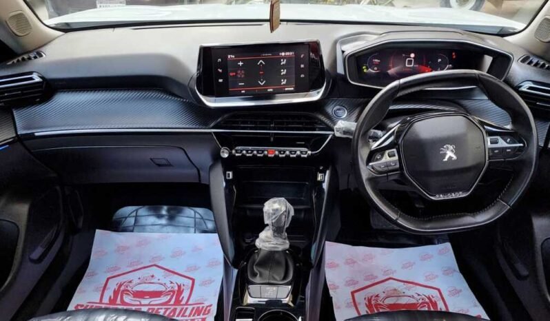 
								PEUGEOT 2008 ALLURE PACKAGE full									