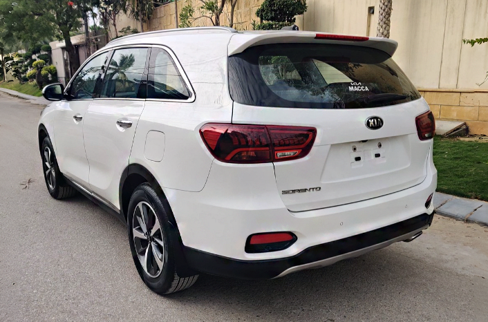 
								2024 KIA Sorento 2.4 FWD full									