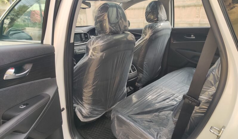 
								2024 KIA Sorento 2.4 FWD full									