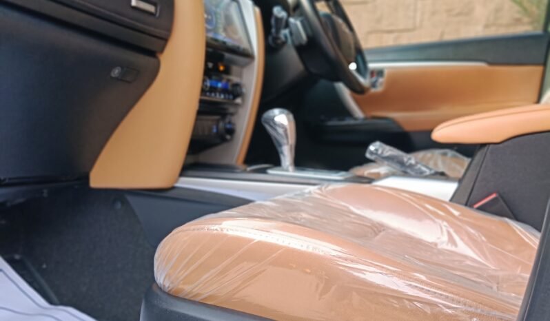 
								2019 TOYOTA FORTUNER SIGMA 2.8 – Converted Legender full									