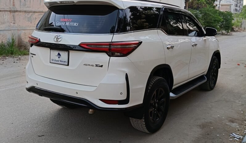 
								2019 TOYOTA FORTUNER SIGMA 2.8 – Converted Legender full									