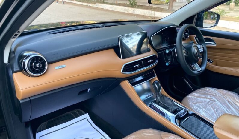 
								2021 MG HS 1.5 TURBO – TROPHY EDITION full									